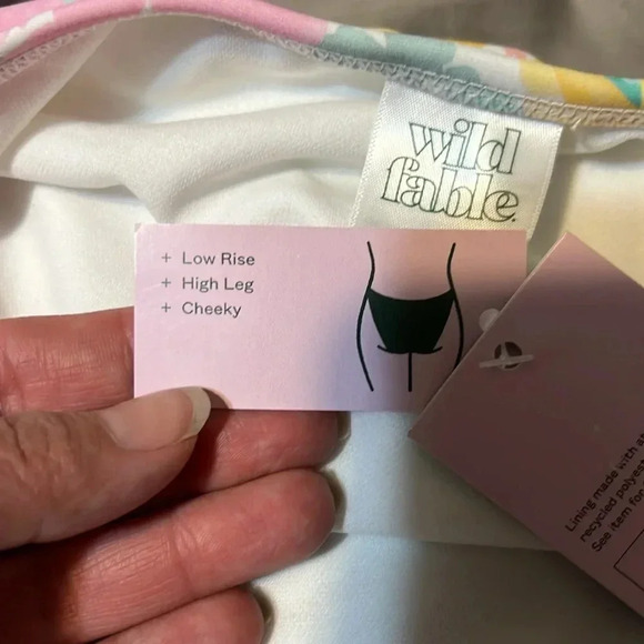 NWT Wild Fable Swim bottom- size L - Picture 5 of 5